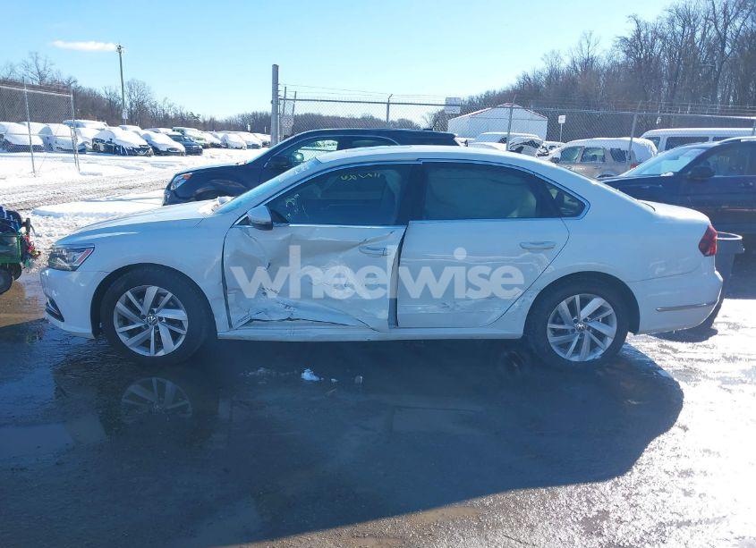Photo 14 of 2018 Volkswagen Passat 2.0T SE (VIN 1VWBA7A36JC050177)