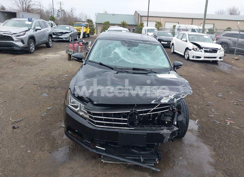Photo 12 of 2018 Volkswagen Passat 2.0T SE (VIN 1VWBA7A37JC006446)