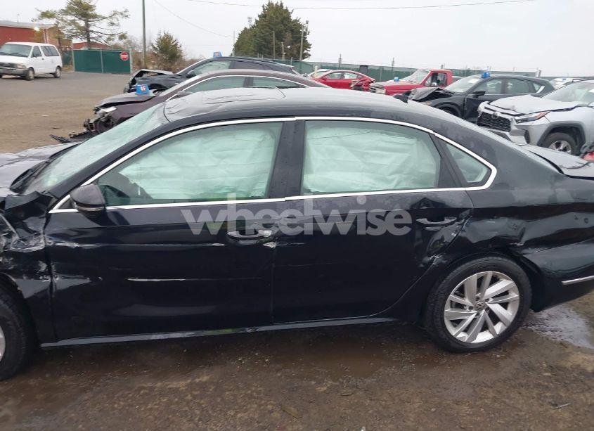 Photo 17 of 2018 Volkswagen Passat 2.0T SE (VIN 1VWBA7A37JC006446)