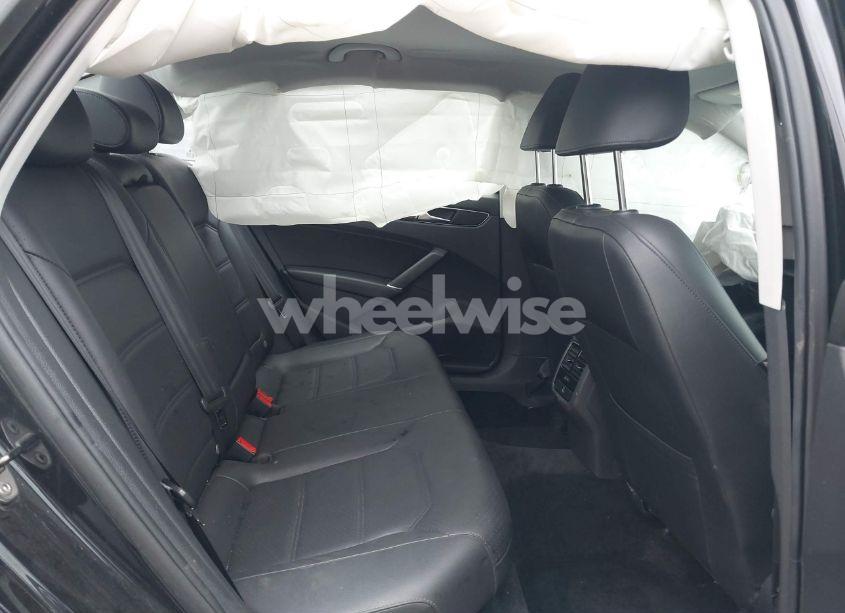 Photo 8 of 2018 Volkswagen Passat 2.0T SE (VIN 1VWBA7A37JC006446)