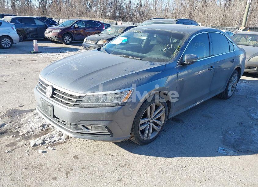 Photo 2 of 2018 Volkswagen Passat 2.0T SE (VIN 1VWBA7A37JC008536)