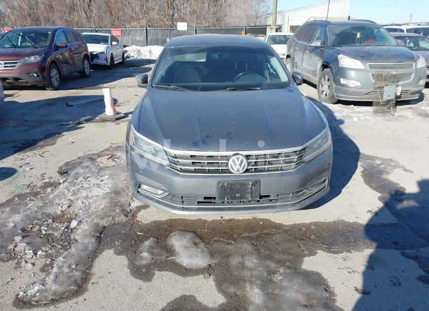 Photo 6 of 2018 Volkswagen Passat 2.0T SE (VIN 1VWBA7A37JC008536)