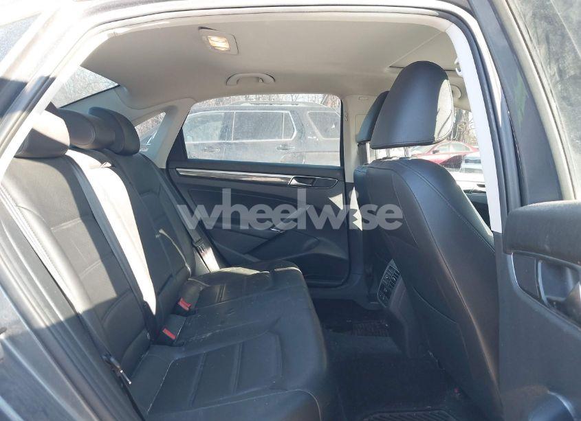 Photo 8 of 2018 Volkswagen Passat 2.0T SE (VIN 1VWBA7A37JC008536)