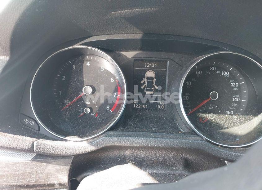 Photo 7 of 2018 Volkswagen Passat 2.0T SE (VIN 1VWBA7A38JC006083)