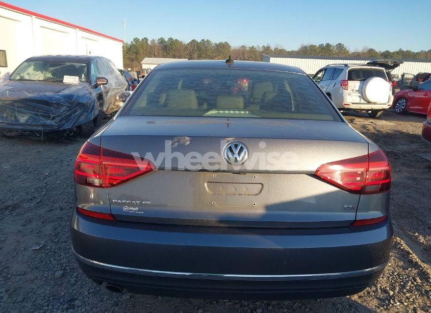 Photo 16 of 2018 Volkswagen Passat 2.0T SE (VIN 1VWBA7A38JC007086)