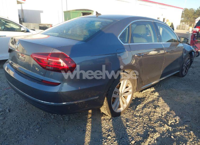 Photo 4 of 2018 Volkswagen Passat 2.0T SE (VIN 1VWBA7A38JC007086)
