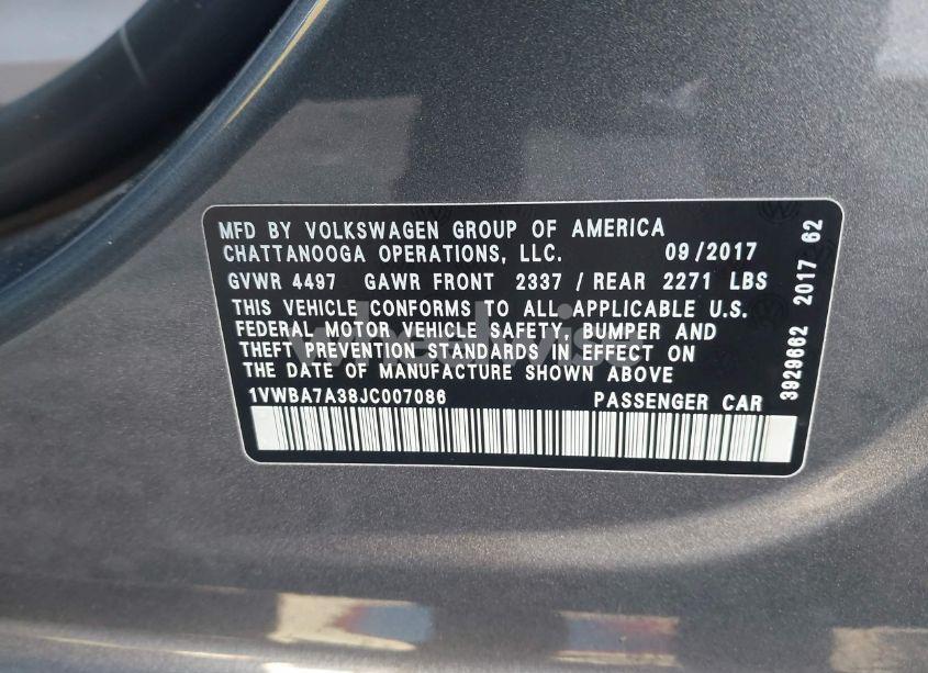 Photo 9 of 2018 Volkswagen Passat 2.0T SE (VIN 1VWBA7A38JC007086)