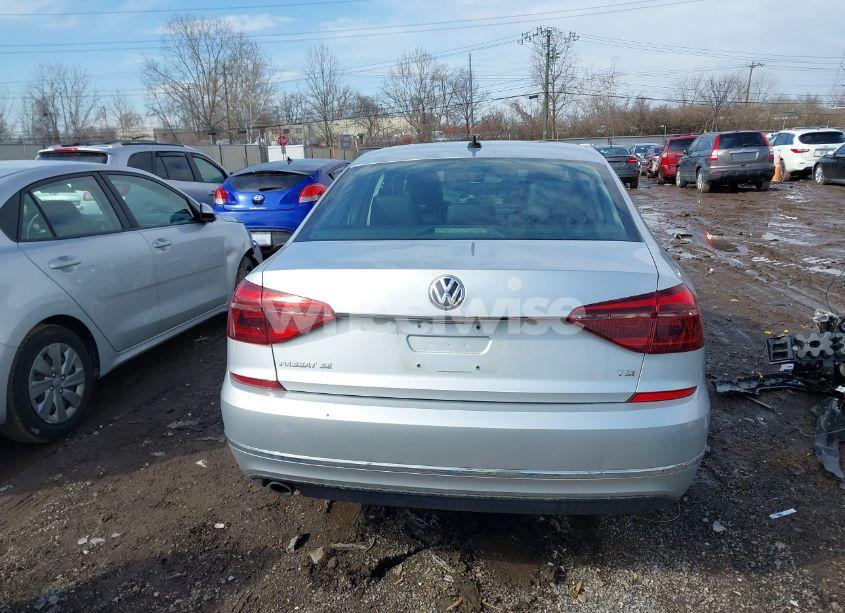 Photo 16 of 2018 Volkswagen Passat 2.0T SE (VIN 1VWBA7A38JC009419)