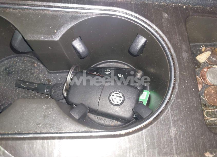 Photo 11 of 2018 Volkswagen Passat 2.0T SE (VIN 1VWBA7A38JC032988)