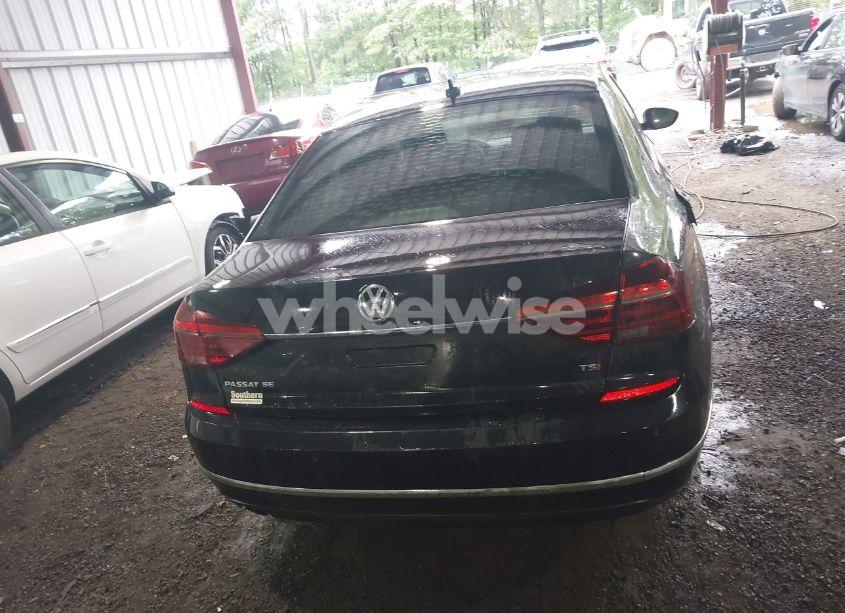 Photo 17 of 2018 Volkswagen Passat 2.0T SE (VIN 1VWBA7A38JC032988)