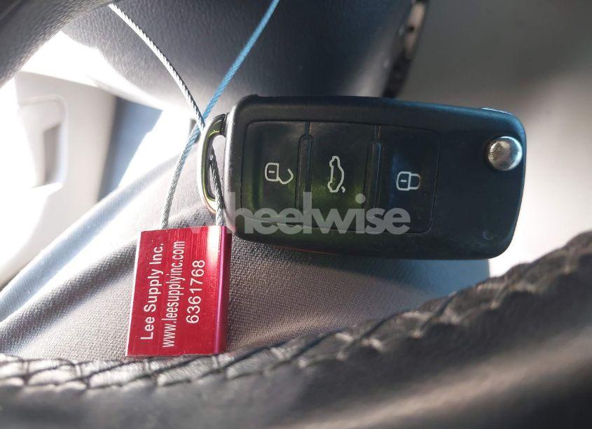 Photo 11 of 2018 Volkswagen Passat 2.0T SE (VIN 1VWBA7A38JC041870)