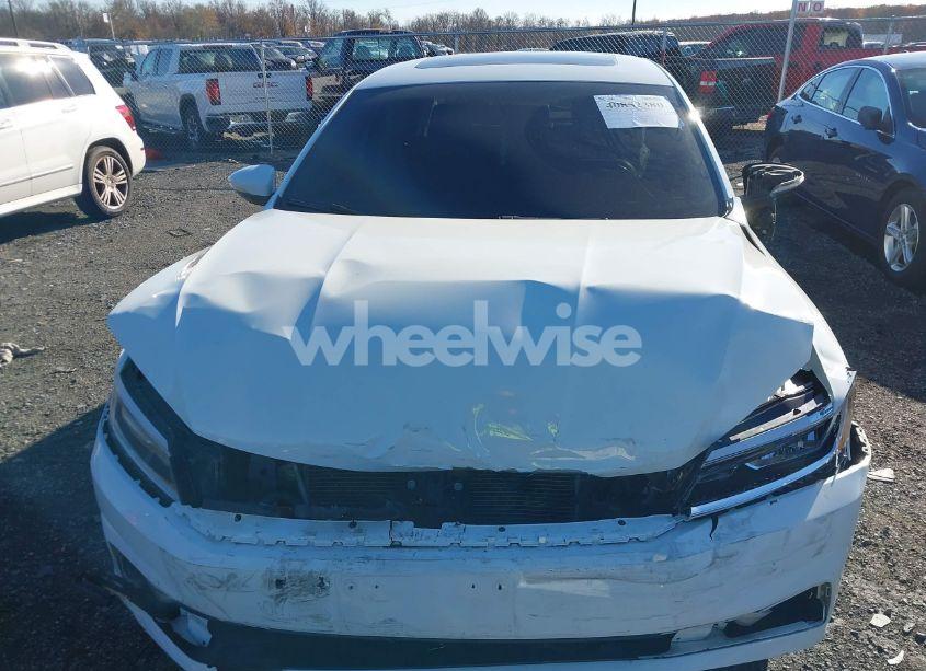 Photo 13 of 2018 Volkswagen Passat 2.0T SE (VIN 1VWBA7A38JC041870)