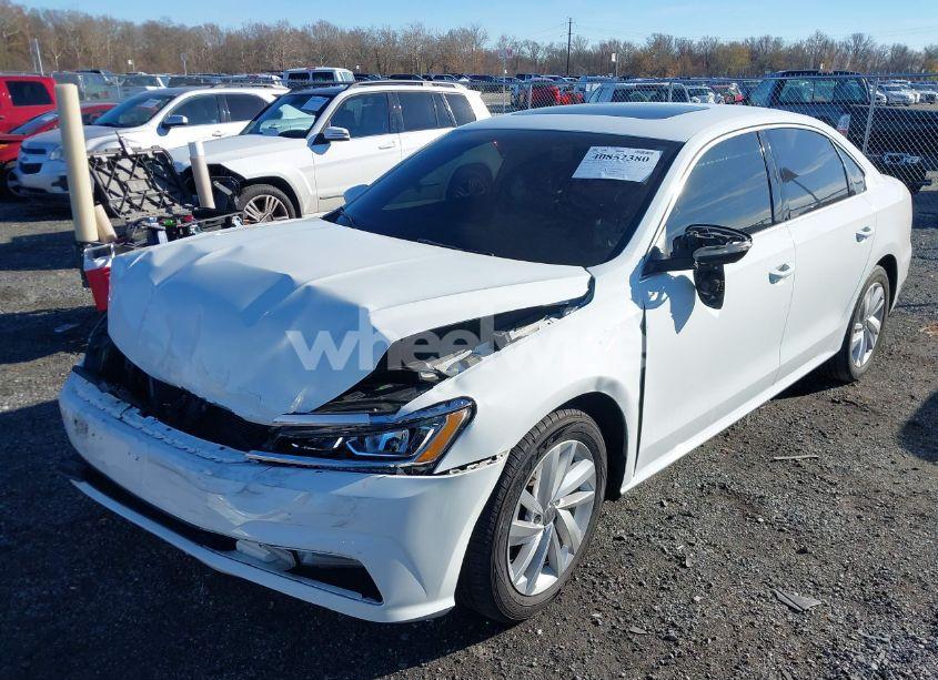 Photo 2 of 2018 Volkswagen Passat 2.0T SE (VIN 1VWBA7A38JC041870)