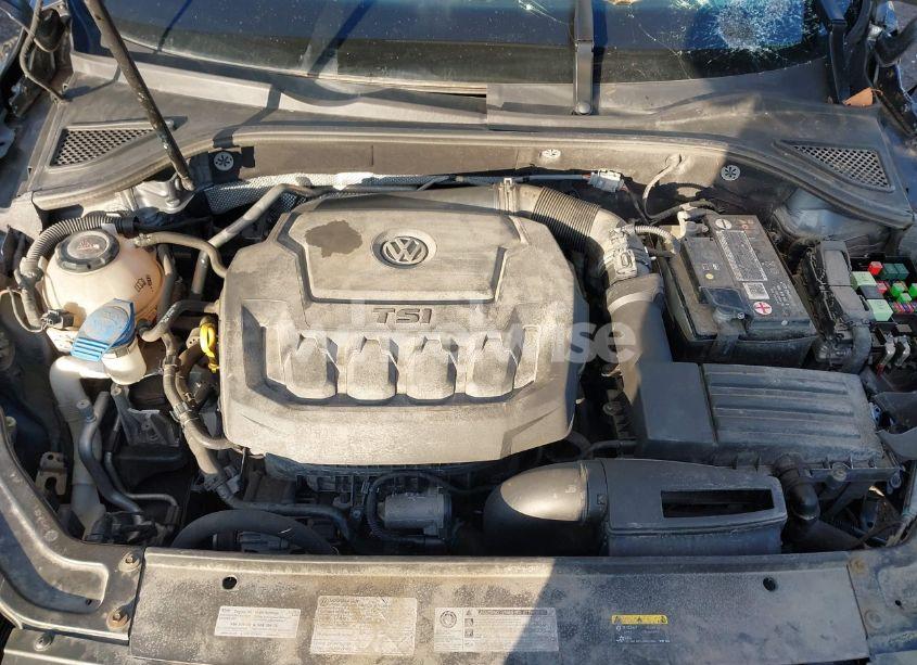 Photo 10 of 2018 Volkswagen Passat 2.0T SE (VIN 1VWBA7A39JC021949)