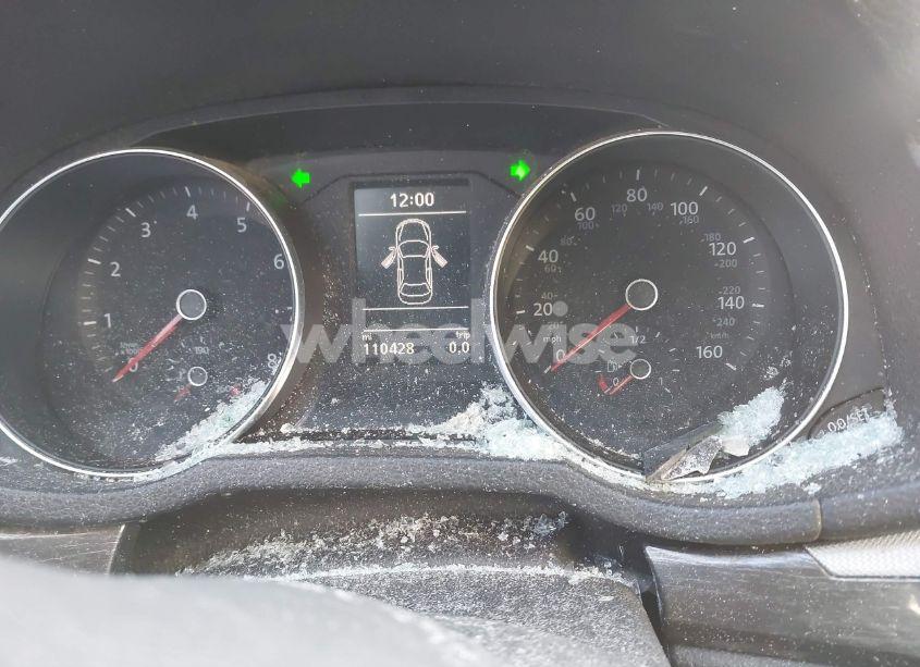 Photo 7 of 2018 Volkswagen Passat 2.0T SE (VIN 1VWBA7A39JC021949)