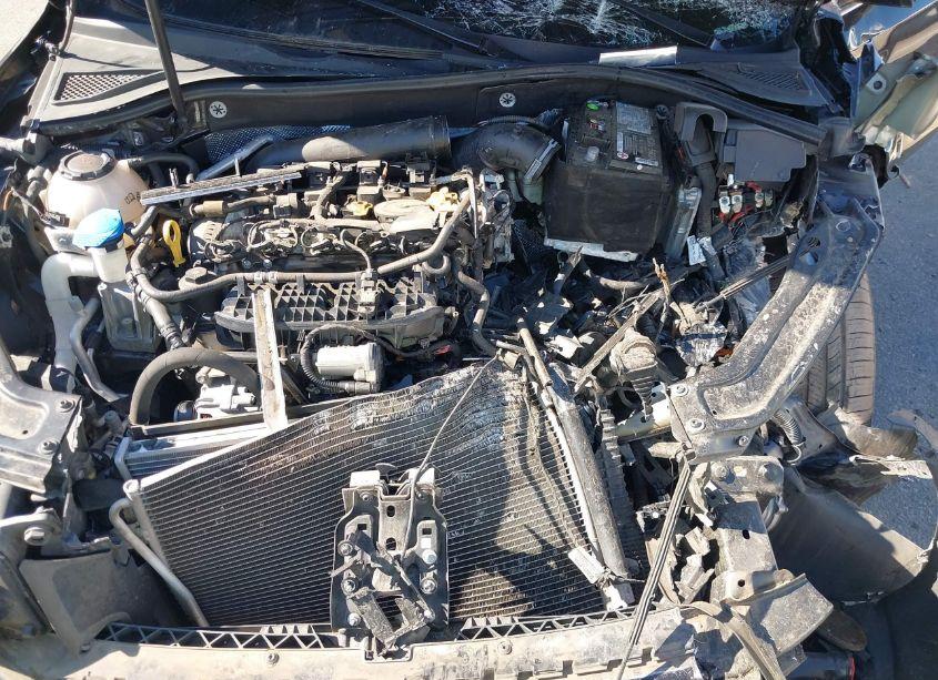 Photo 10 of 2018 Volkswagen Passat 2.0T SE (VIN 1VWBA7A39JC024785)