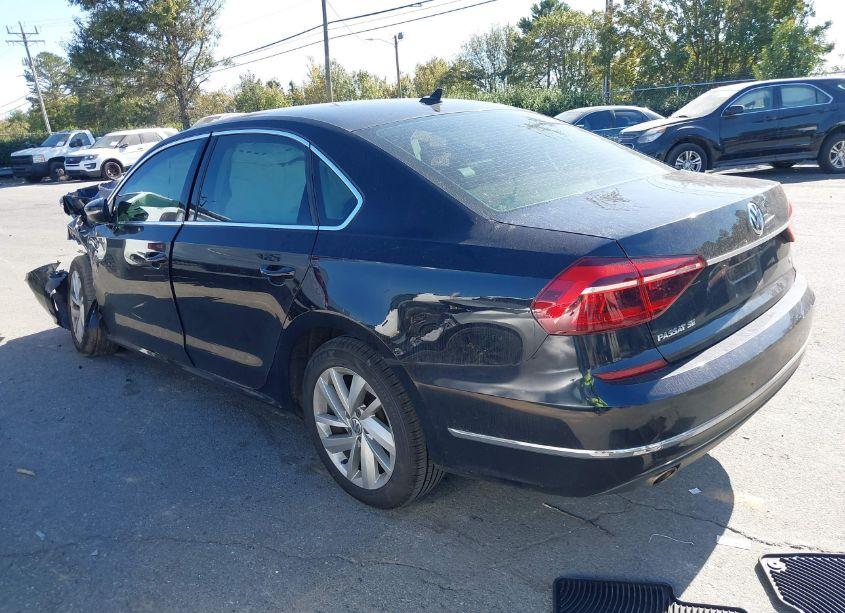 Photo 3 of 2018 Volkswagen Passat 2.0T SE (VIN 1VWBA7A39JC024785)