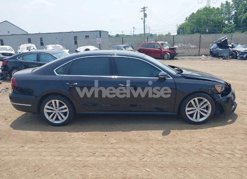 Photo 13 of 2018 Volkswagen Passat 2.0T SE (VIN 1VWBA7A39JC033051)