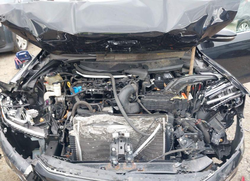 Photo 10 of 2018 Volkswagen Passat 2.0T SE (VIN 1VWBA7A39JC044681)