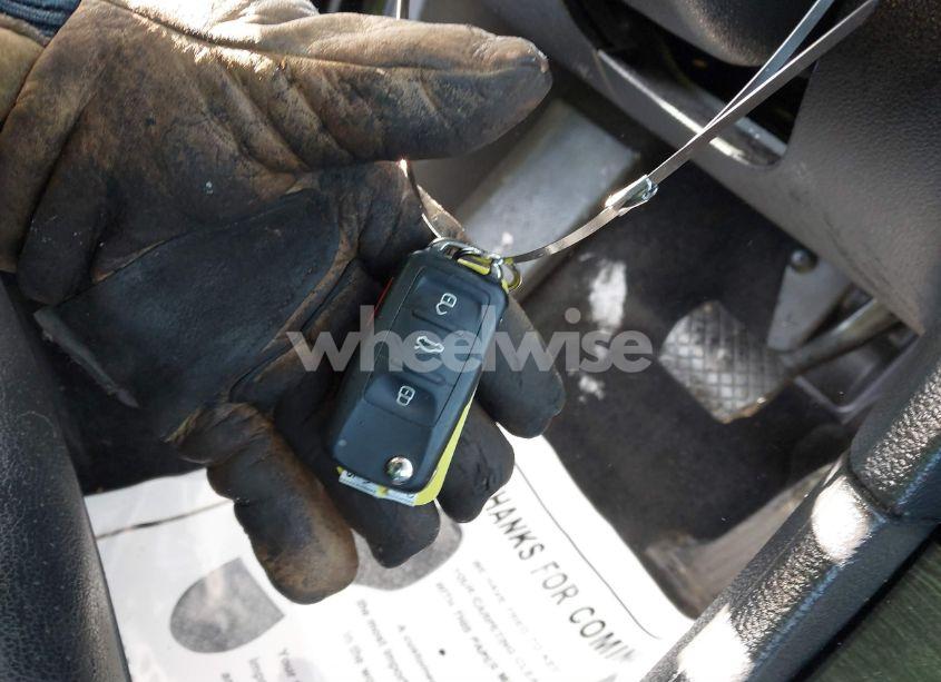 Photo 11 of 2018 Volkswagen Passat 2.0T SE (VIN 1VWBA7A3XJC041885)