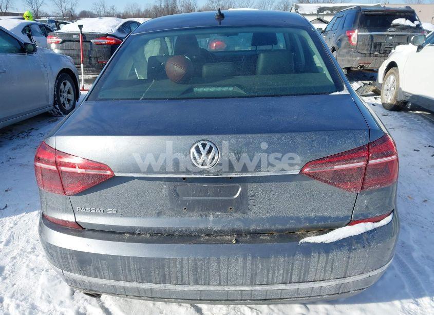 Photo 16 of 2018 Volkswagen Passat 2.0T SE (VIN 1VWBA7A3XJC041885)