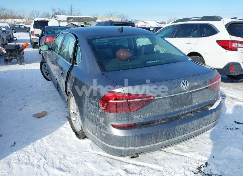 Photo 3 of 2018 Volkswagen Passat 2.0T SE (VIN 1VWBA7A3XJC041885)