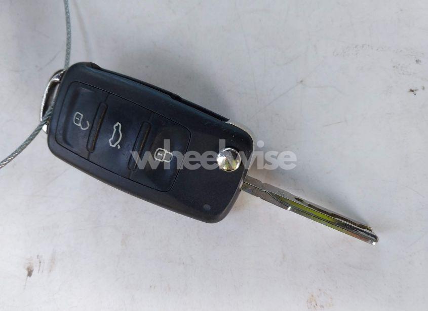 Photo 11 of 2018 Volkswagen Passat 2.0T SE (VIN 1VWBA7A3XJC045113)