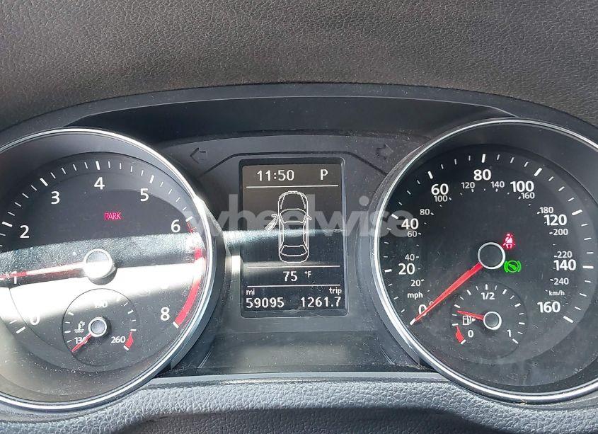 Photo 7 of 2018 Volkswagen Passat 2.0T SE (VIN 1VWBA7A3XJC045113)