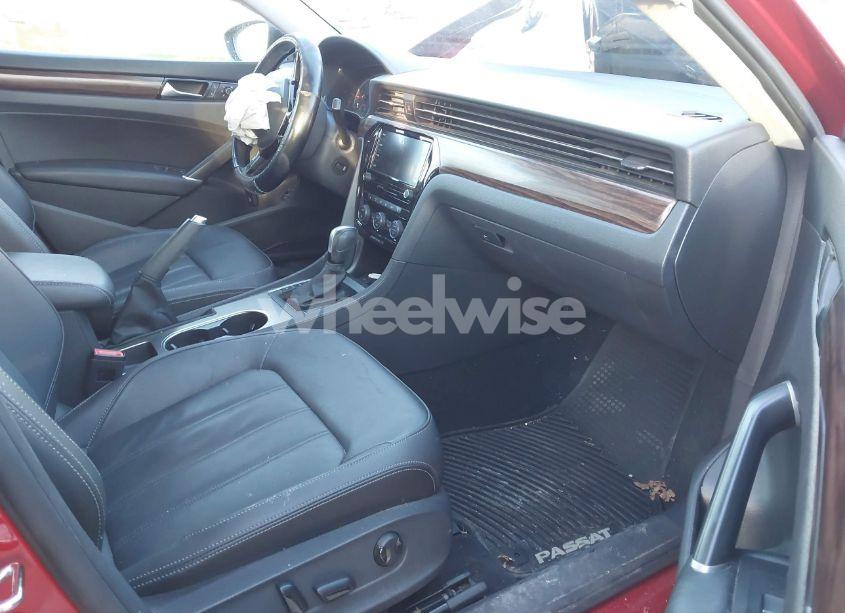 Photo 5 of 2022 Volkswagen Passat 2.0T LIMITED EDITION (VIN 1VWBA7A3XNC009508)