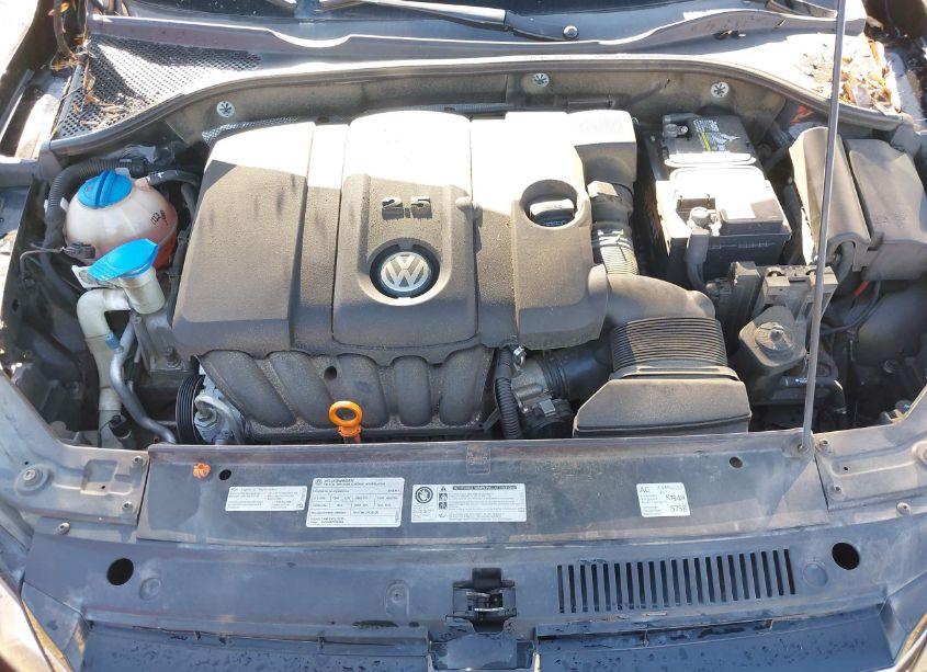 Photo 10 of 2012 Volkswagen Passat 2.5L SE (VIN 1VWBH7A30CC074005)