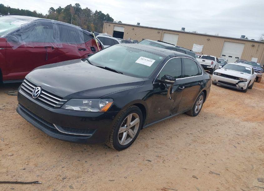 Photo 2 of 2013 Volkswagen Passat 2.5L SE (VIN 1VWBH7A30DC145642)
