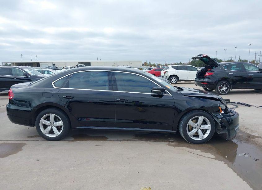Photo 13 of 2014 Volkswagen Passat 2.5L SE (VIN 1VWBH7A30EC017869)