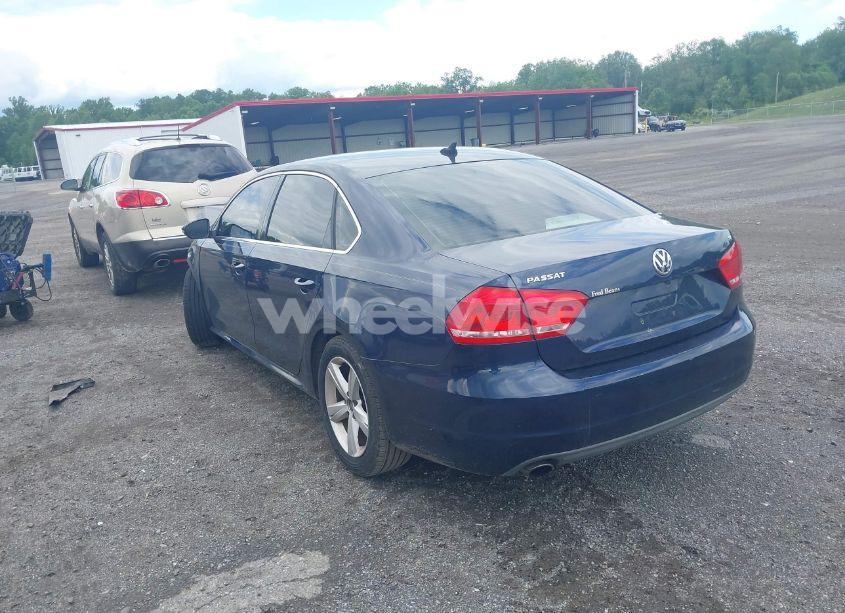 Photo 3 of 2012 Volkswagen Passat 2.5L SE (VIN 1VWBH7A31CC026836)