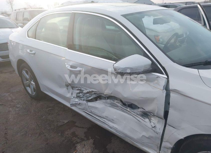 Photo 6 of 2012 Volkswagen Passat 2.5L SE (VIN 1VWBH7A32CC033987)