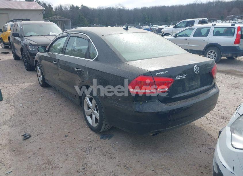 Photo 3 of 2012 Volkswagen Passat 2.5L SE (VIN 1VWBH7A32CC075642)