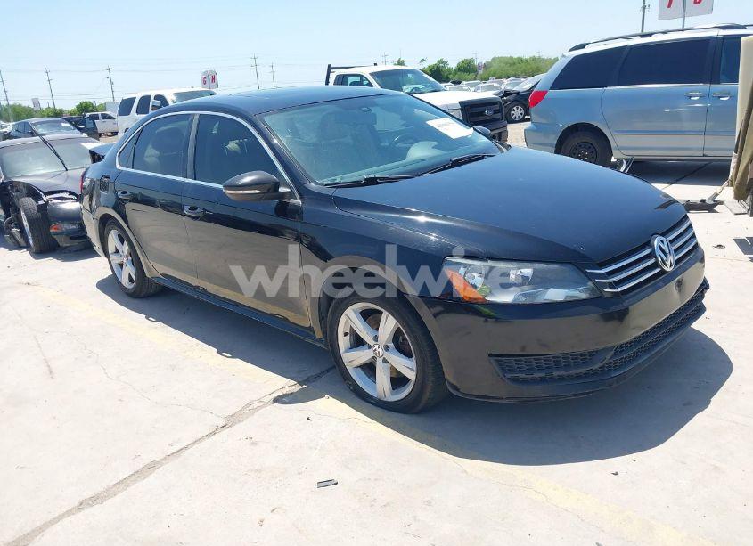 2012 Volkswagen Passat 2.5L SE (VIN 1VWBH7A32CC094465) main photo