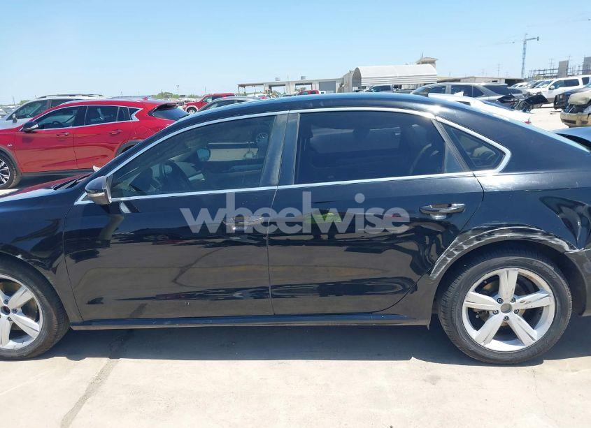 Photo 14 of 2012 Volkswagen Passat 2.5L SE (VIN 1VWBH7A32CC094465)