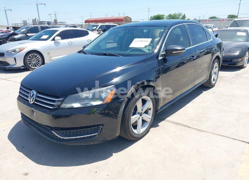 Photo 2 of 2012 Volkswagen Passat 2.5L SE (VIN 1VWBH7A32CC094465)