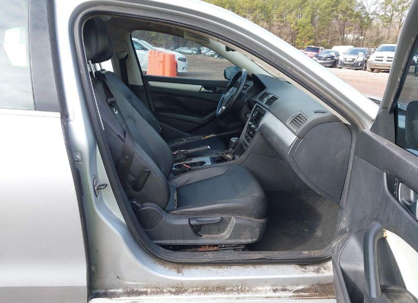 Photo 5 of 2013 Volkswagen Passat 2.5L SE (VIN 1VWBH7A32DC011408)