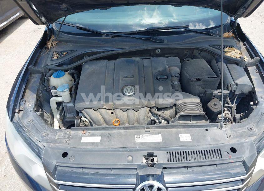 Photo 10 of 2012 Volkswagen Passat 2.5L SE (VIN 1VWBH7A33CC017183)