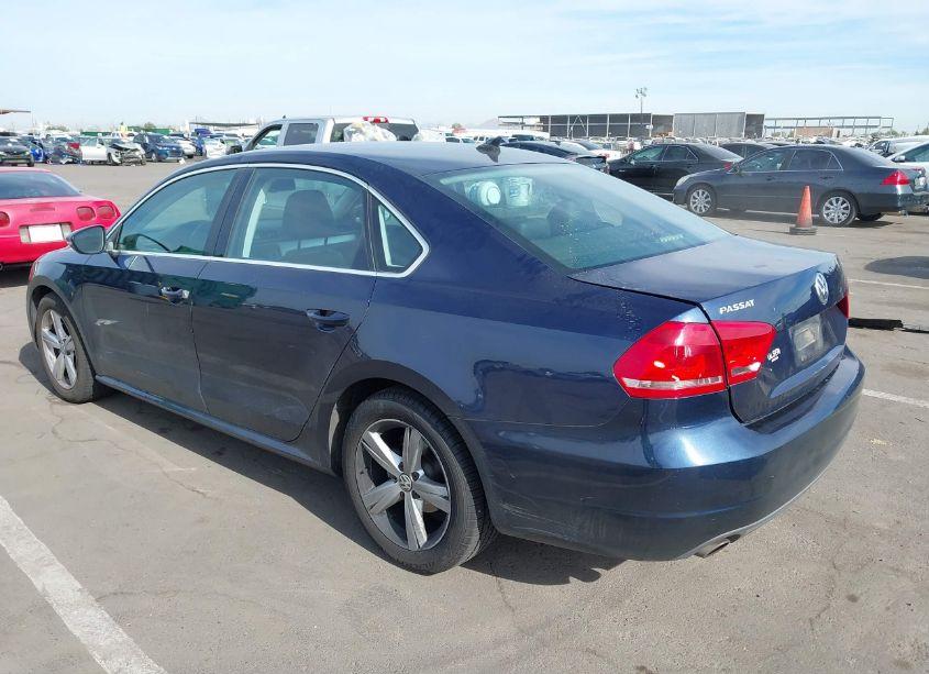 Photo 3 of 2012 Volkswagen Passat 2.5L SE (VIN 1VWBH7A33CC045758)