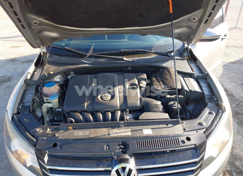 Photo 10 of 2012 Volkswagen Passat 2.5L SE (VIN 1VWBH7A33CC065976)