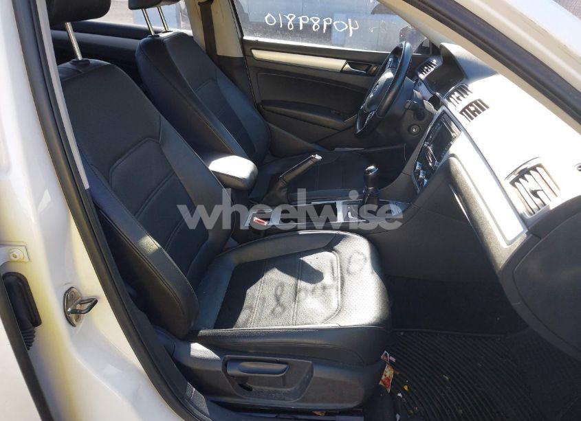 Photo 5 of 2012 Volkswagen Passat 2.5L SE (VIN 1VWBH7A33CC096242)