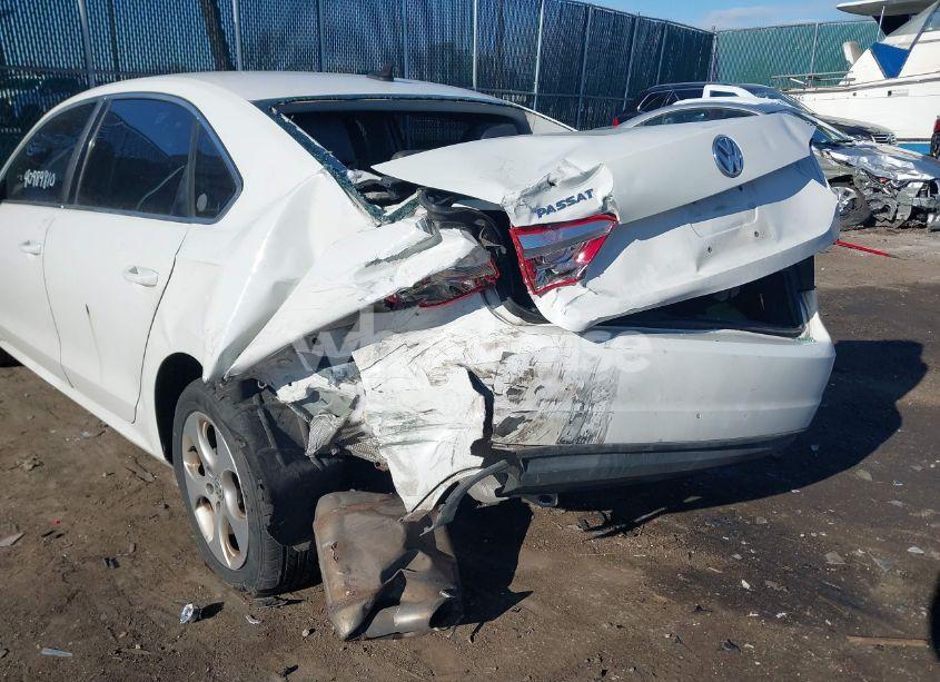 Photo 6 of 2012 Volkswagen Passat 2.5L SE (VIN 1VWBH7A33CC096242)