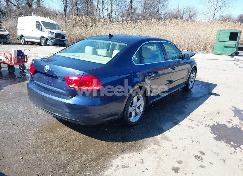 Photo 4 of 2013 Volkswagen Passat 2.5L SE (VIN 1VWBH7A33DC005813)
