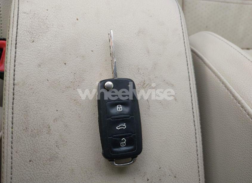 Photo 11 of 2013 Volkswagen Passat 2.5L SE (VIN 1VWBH7A33DC150043)