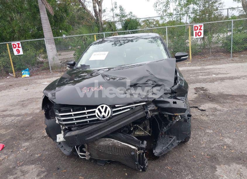Photo 13 of 2013 Volkswagen Passat 2.5L SE (VIN 1VWBH7A33DC150043)