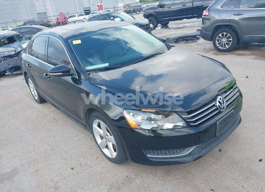 2012 Volkswagen Passat 2.5L SE (VIN 1VWBH7A34CC062116) main photo