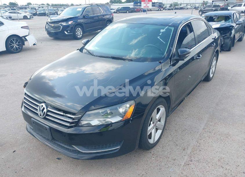 Photo 2 of 2012 Volkswagen Passat 2.5L SE (VIN 1VWBH7A34CC062116)