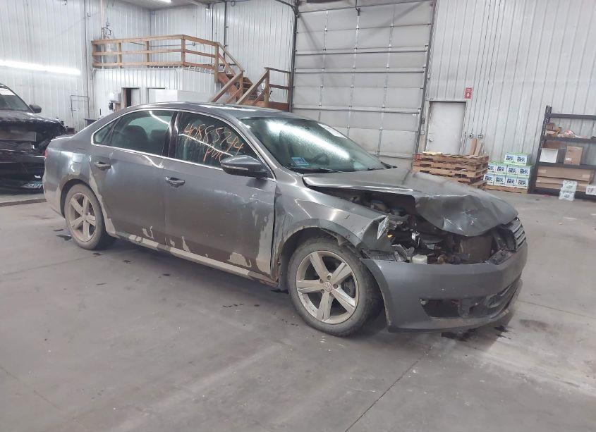 2012 Volkswagen Passat 2.5L SE (VIN 1VWBH7A34CC092250) main photo